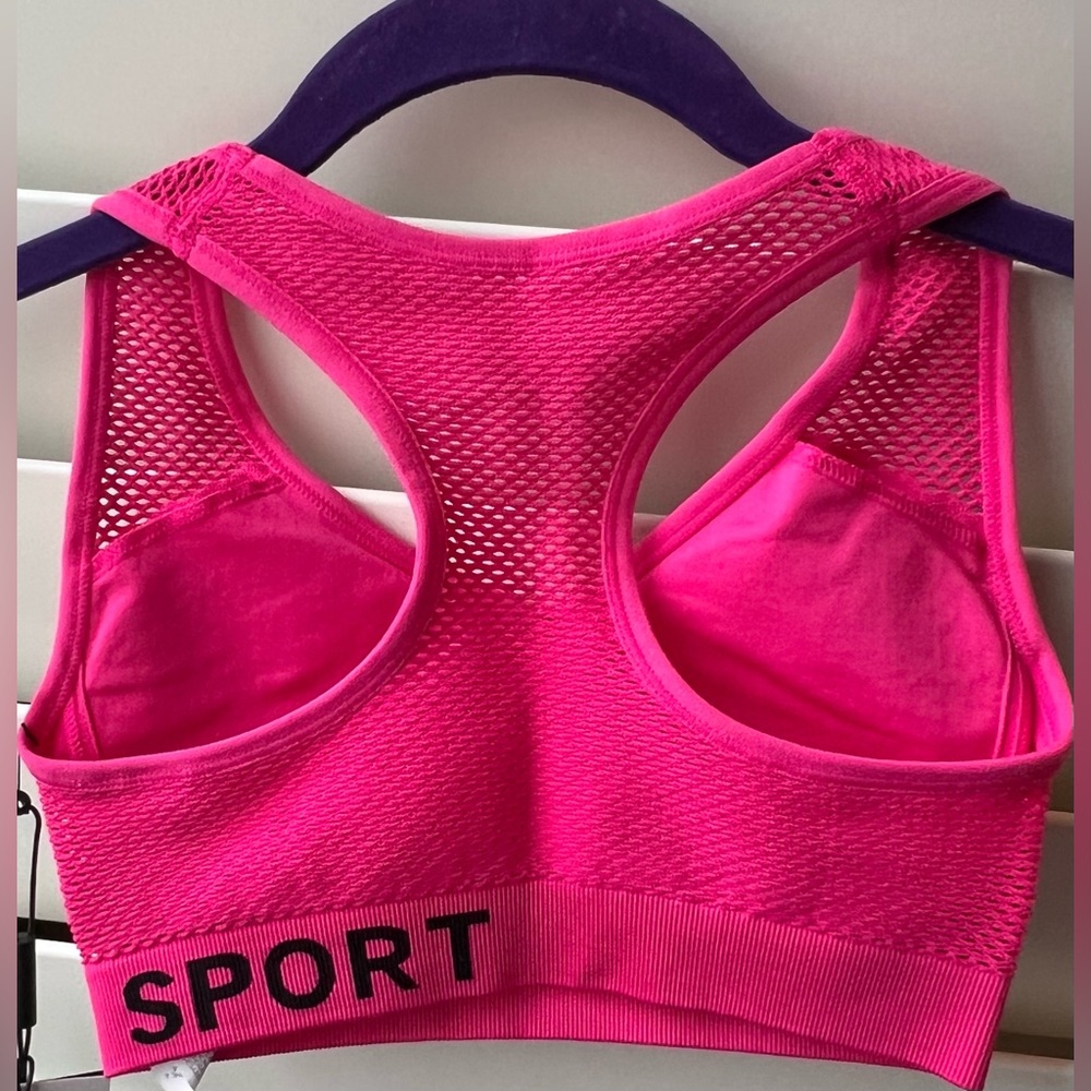 DKNY - Sports Bra - NWT - XS - Pink - Removable Cups